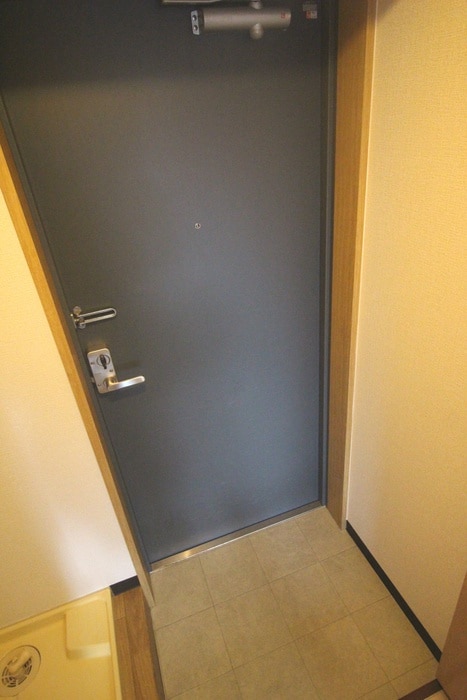 物件内観写真15　(玄関)