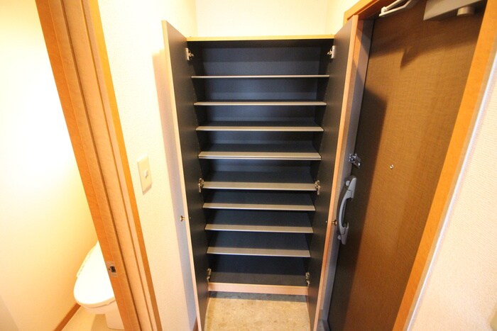 物件内観写真17　(靴箱)