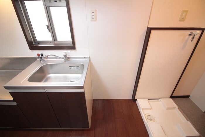 物件内観写真22　(洗濯機置場)