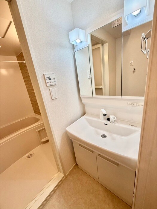 物件内観写真13　(洗面)