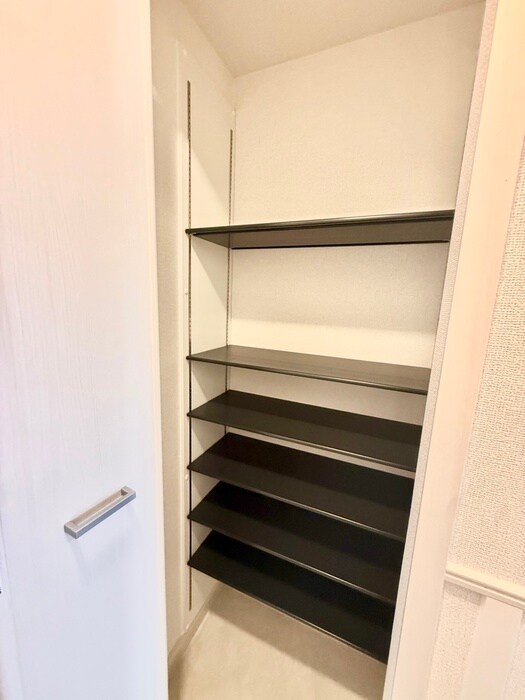 物件内観写真19　(靴箱)