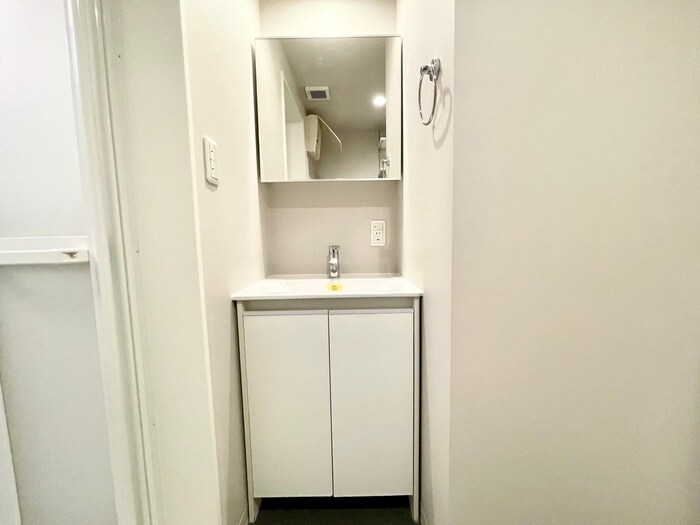 物件内観写真13　(洗面)