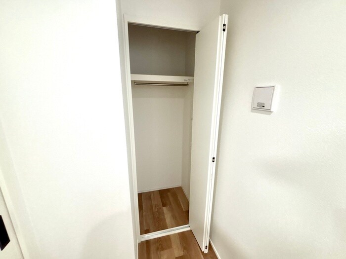 物件内観写真16　(収納)