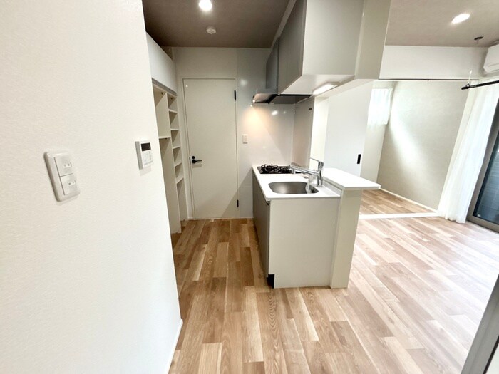 物件内観写真18　(廊下)