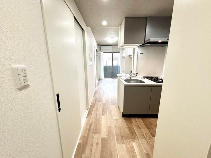 物件内観写真19　(廊下)