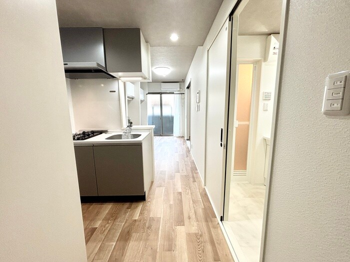 物件内観写真19　(廊下)