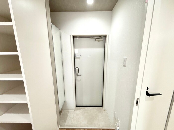 物件内観写真19　(玄関)