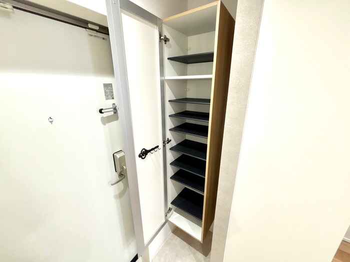 物件内観写真20　(靴箱)