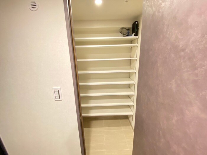 物件内観写真18　(靴箱)