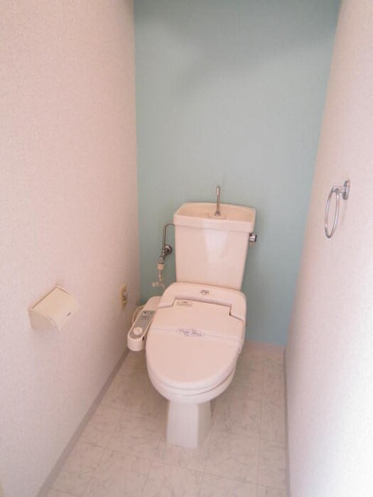 物件内観写真8　(トイレ)