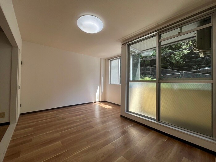 物件内観写真5　(居室)