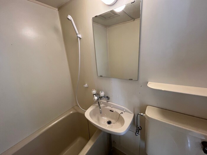 物件内観写真9　(洗面)