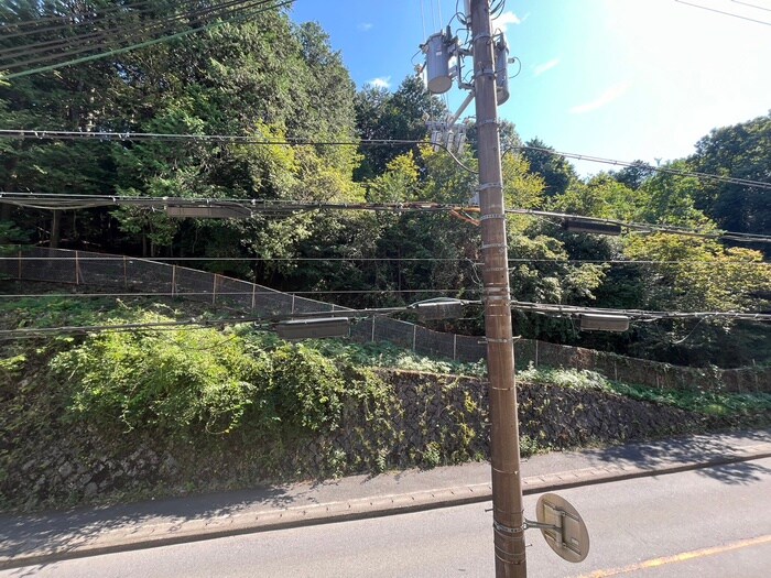 物件内観写真13　(室内からの展望)