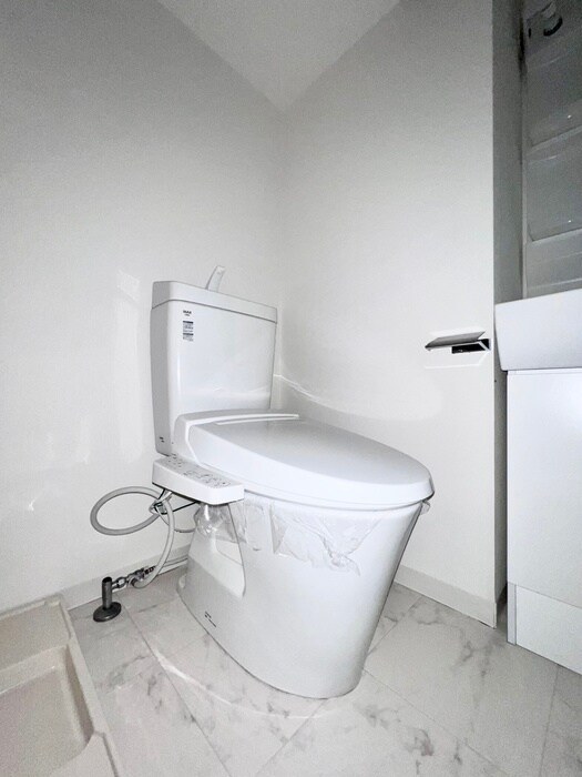 物件内観写真14　(トイレ)