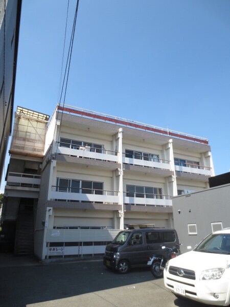 出町マンション外観写真