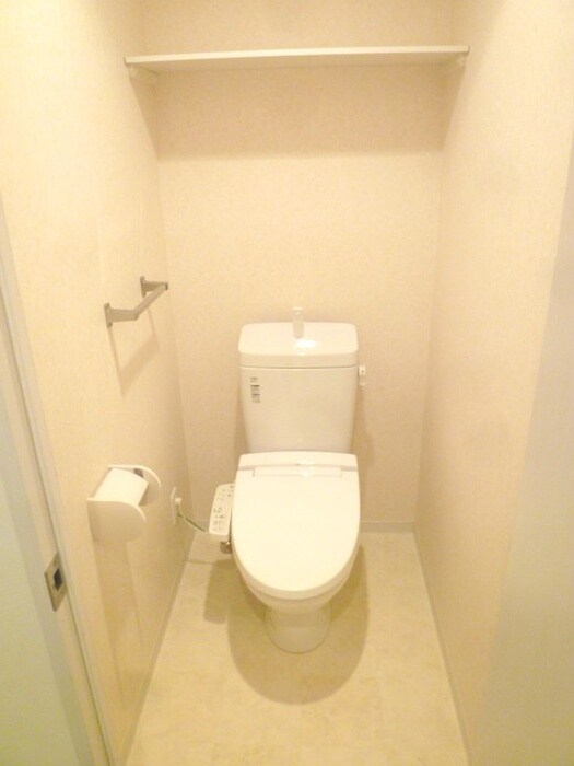 物件内観写真8　(トイレ)