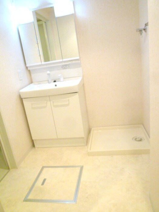 物件内観写真9　(洗面)