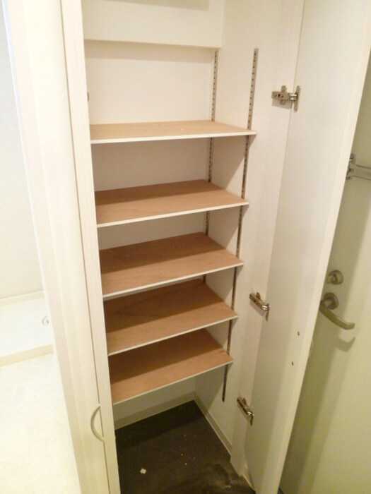 物件内観写真11　(靴箱)