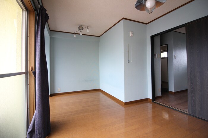 物件内観写真9　(居室)