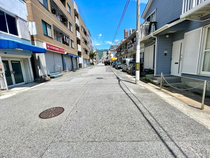 物件外観写真6　(周辺環境)