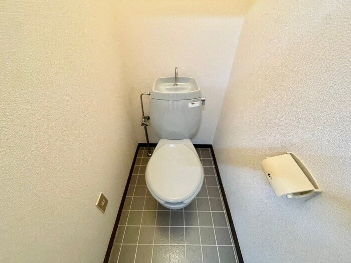 物件内観写真11　(トイレ)