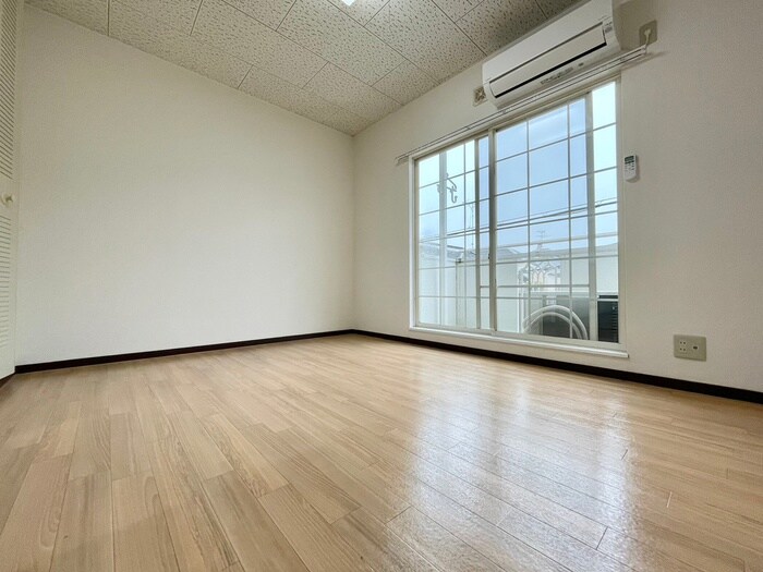 物件内観写真22　(居室)