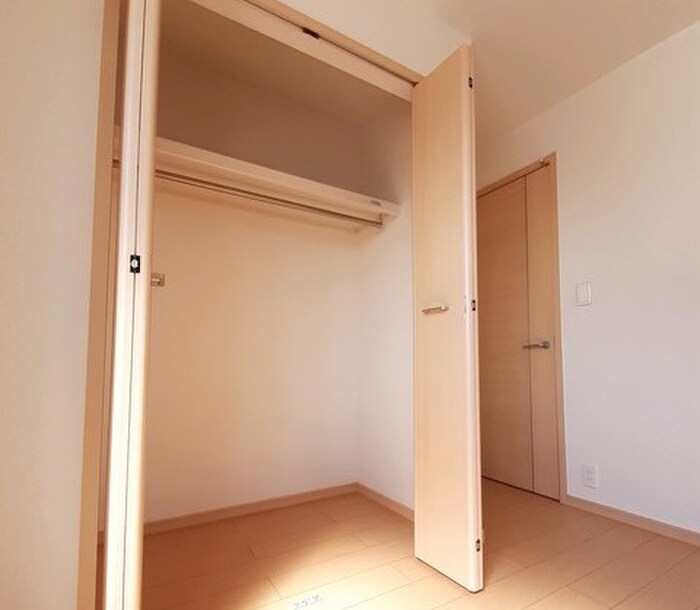 物件内観写真11　(収納)