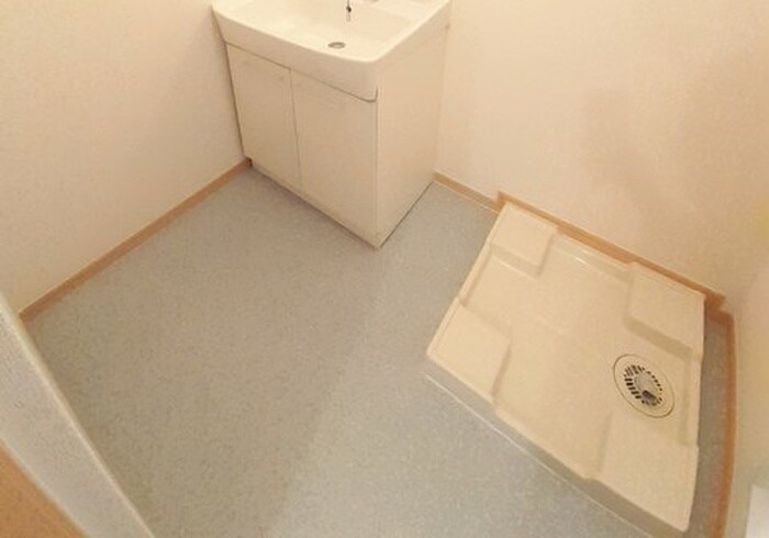 物件内観写真19　(洗濯機置場)