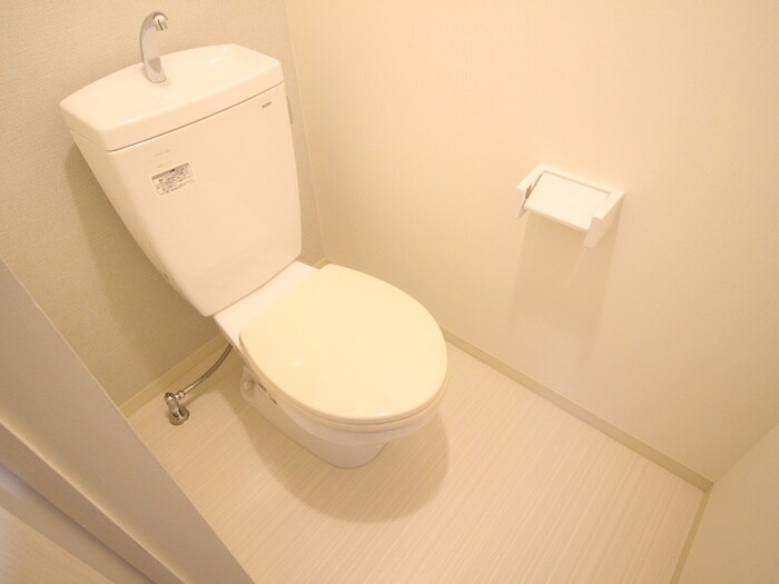 物件内観写真15　(トイレ)