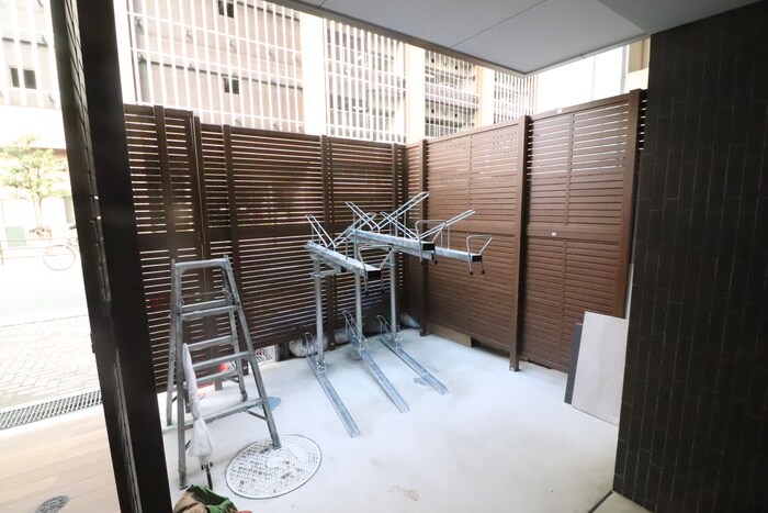 物件外観写真5　(駐輪場)