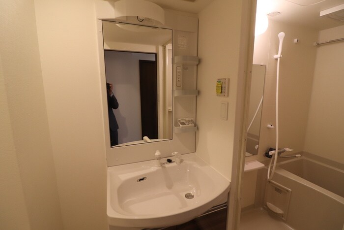 物件内観写真12　(洗面)