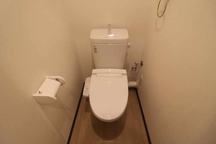 物件内観写真14　(トイレ)