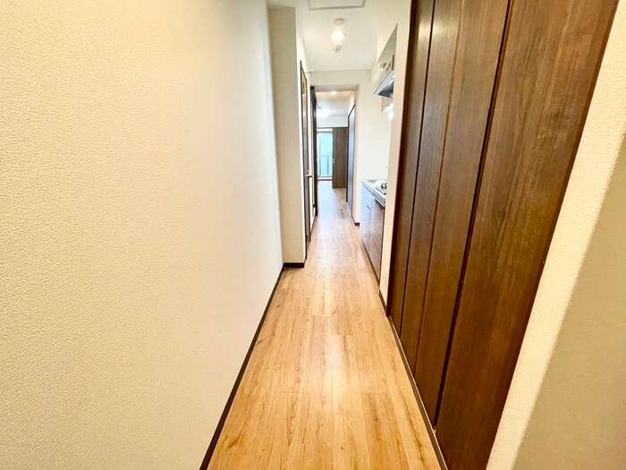 物件内観写真21　(廊下)