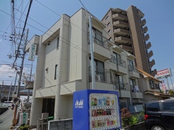 物件外観写真3　(駐輪場)