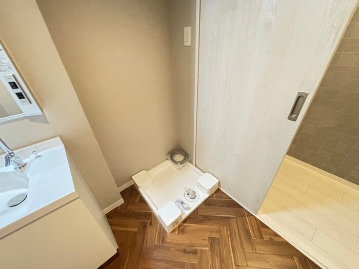 物件内観写真15　(洗濯機置場)