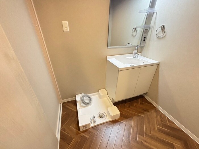 物件内観写真15　(洗濯機置場)