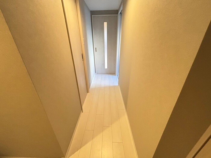 物件内観写真17　(廊下)