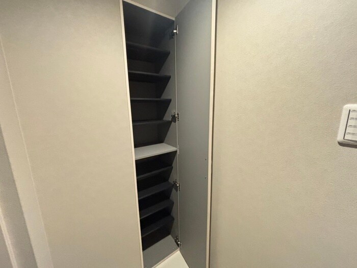 物件内観写真19　(靴箱)