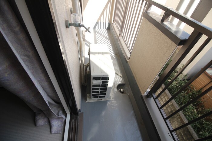 物件内観写真16　(洗濯機置場)