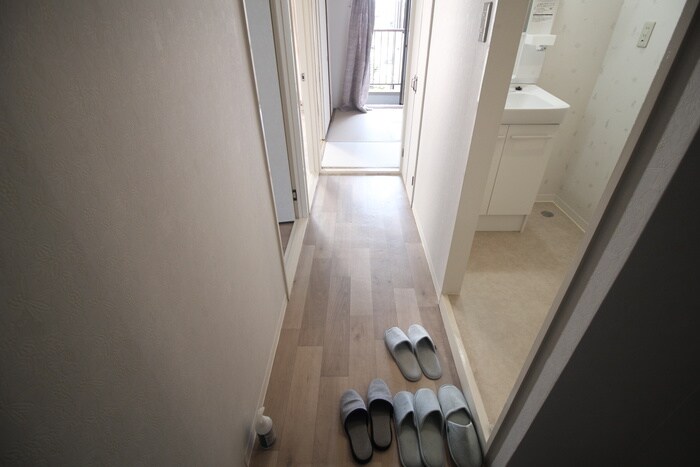 物件内観写真17　(廊下)