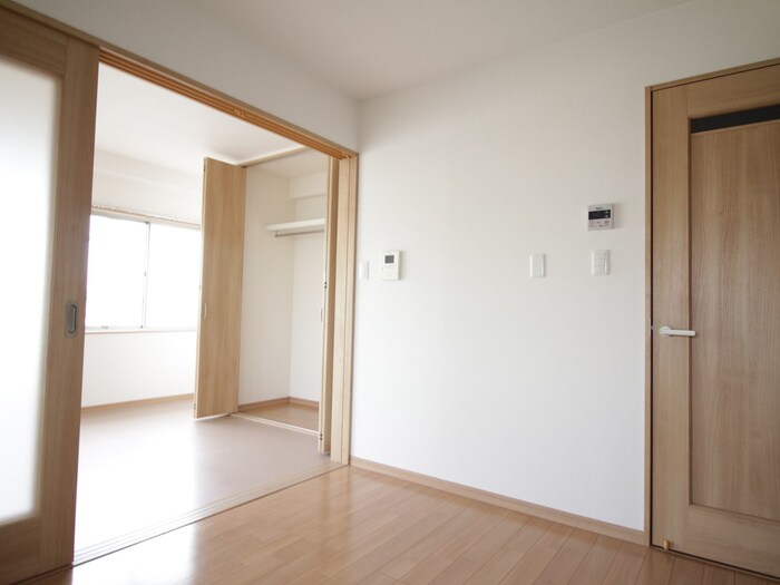 物件内観写真19　(居室)