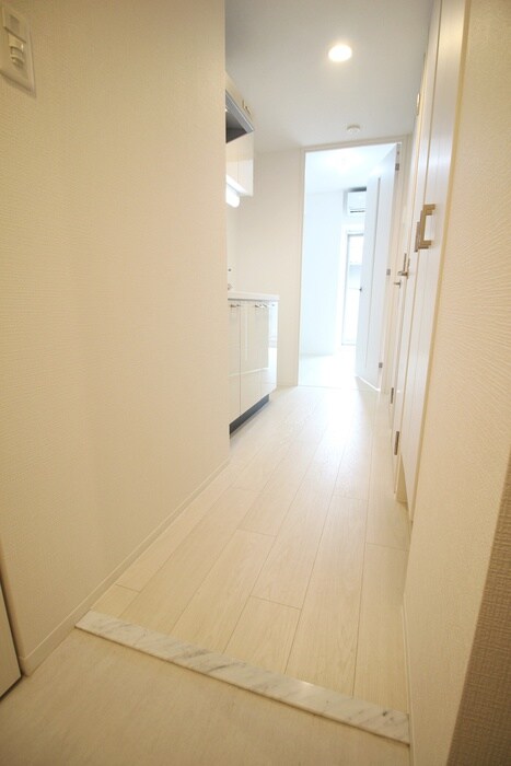 物件内観写真16　(廊下)