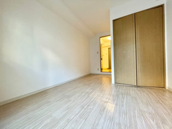 物件内観写真8　(居室)