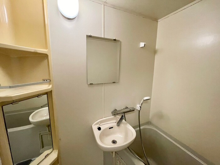 物件内観写真11　(洗面)