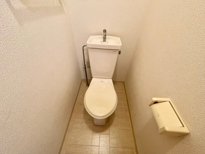 物件内観写真12　(トイレ)