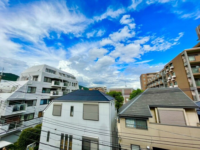 物件内観写真22　(室内からの展望)