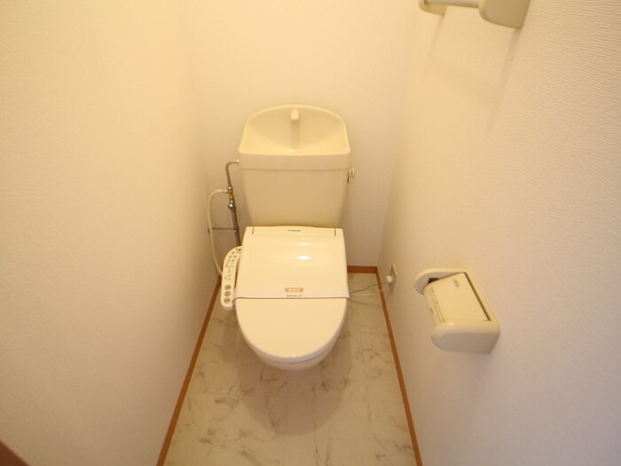 物件内観写真11　(トイレ)