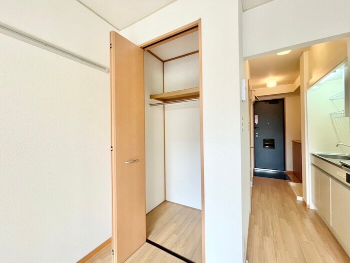 物件内観写真12　(収納)