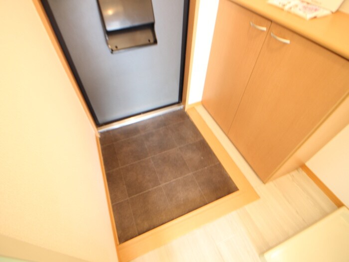 物件内観写真17　(玄関)