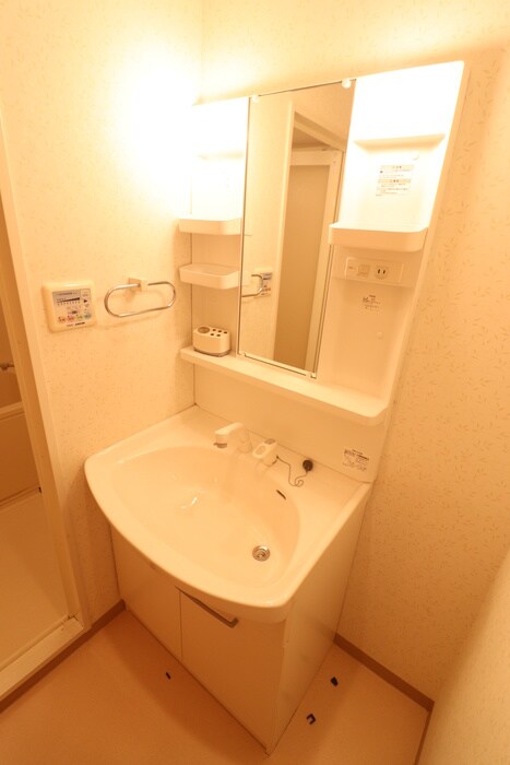 物件内観写真11　(洗面)